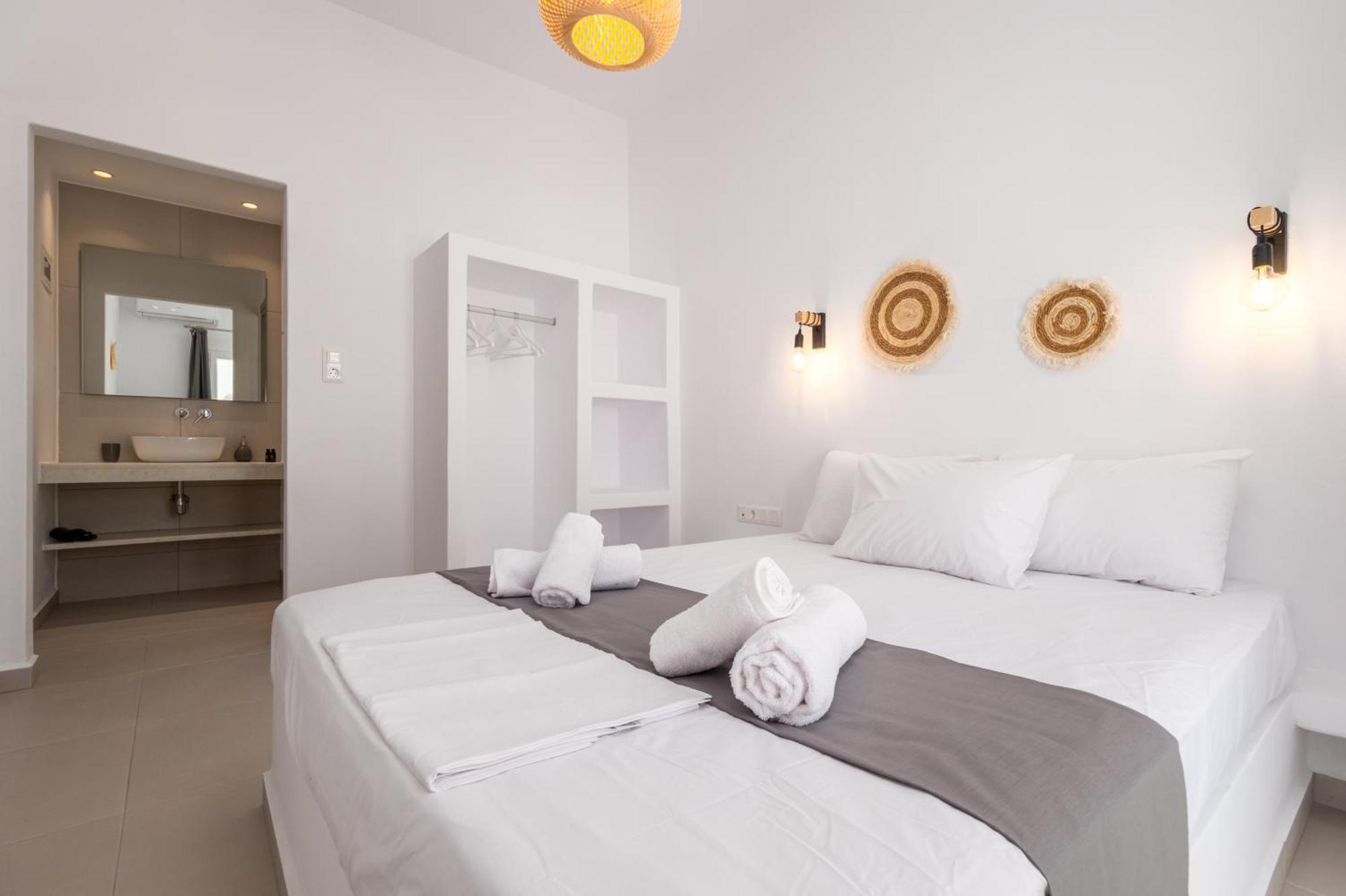 Althea Paros Aparthotel Науса Екстериор снимка